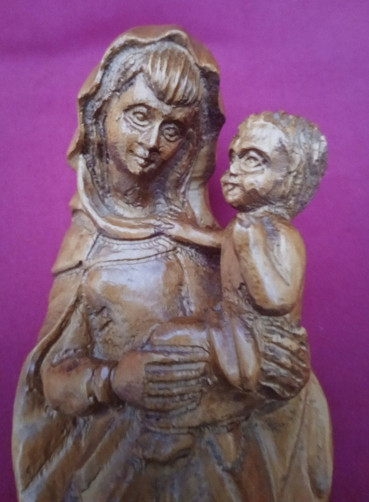 Handgesneden Vurenhouten Beeld Maria met Kind - 25 cm, Antiek en Kunst, Houtsnijwerk, Ophalen of Verzenden, Handgemaakt, 20 - 50 cm