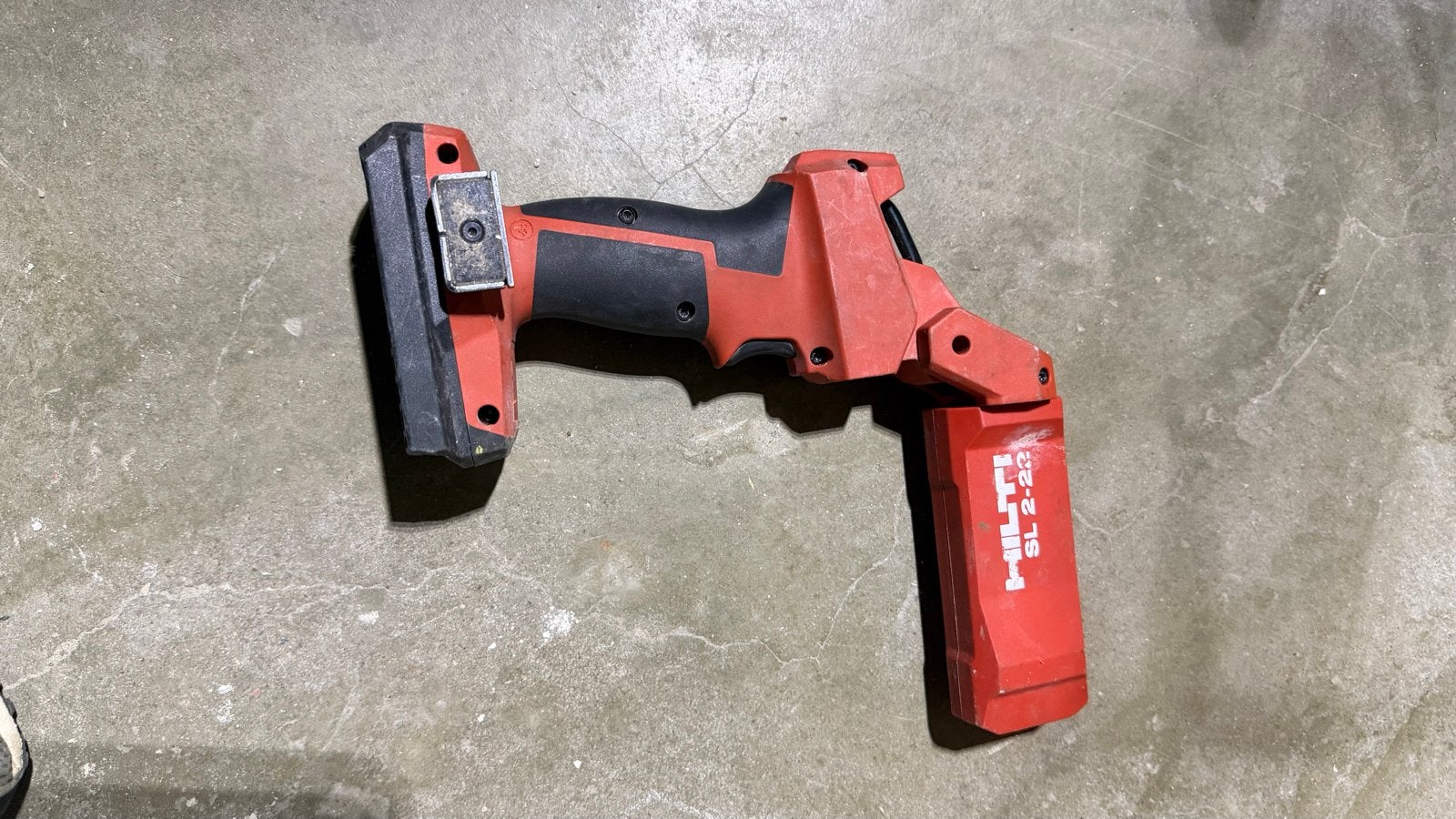 Hilti NURON handlamp - Compacte en krachtige LED werklamp, Ophalen of Verzenden, Gebruikt