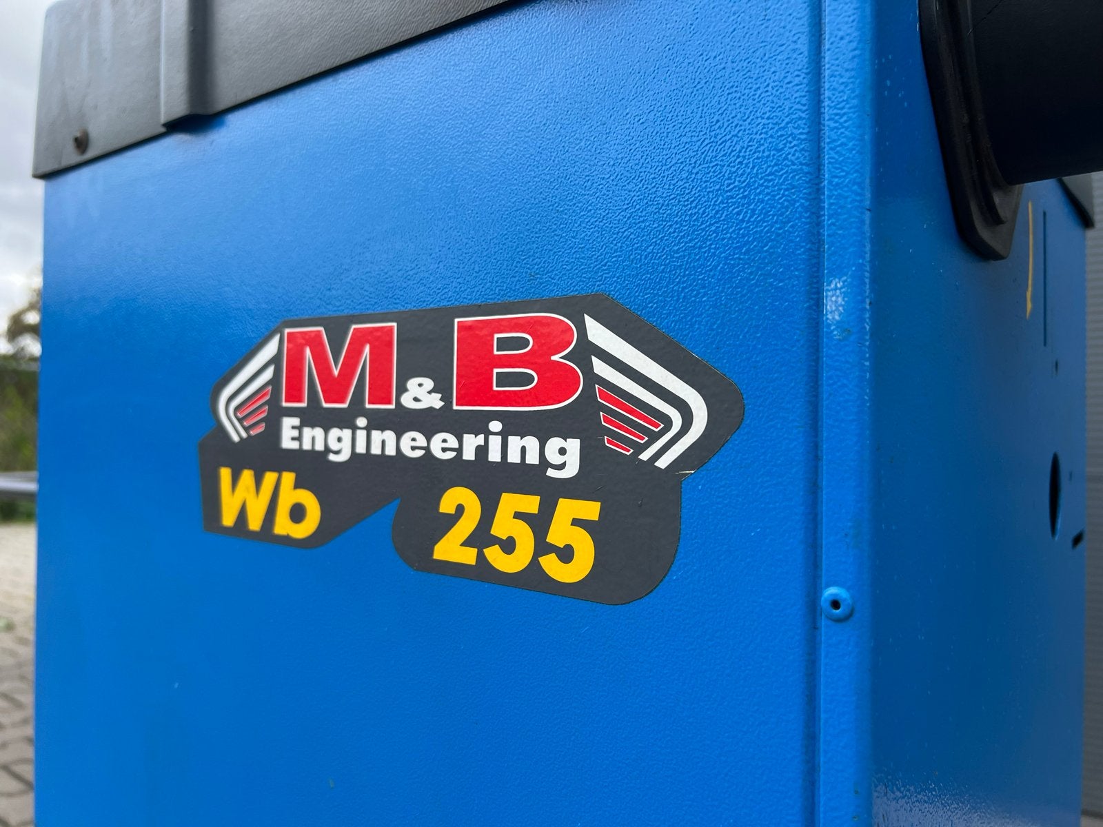 M&B Engineering Wb 255 Balanceermachine - Compact 220V, Hooghwerff banden & velgen, Jacob Lemairestraat 26, Ophalen of Verzenden