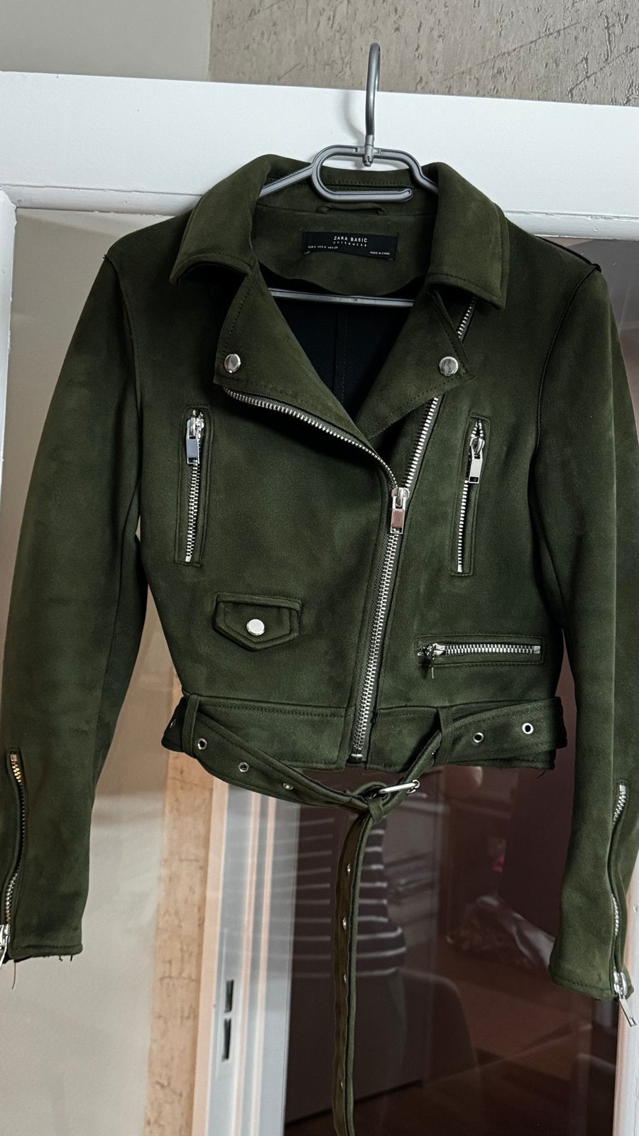 Zara Basic Bikerjack - Groen Suede Look, Ophalen of Verzenden, Zo goed als nieuw, Maat 36 (S), Groen