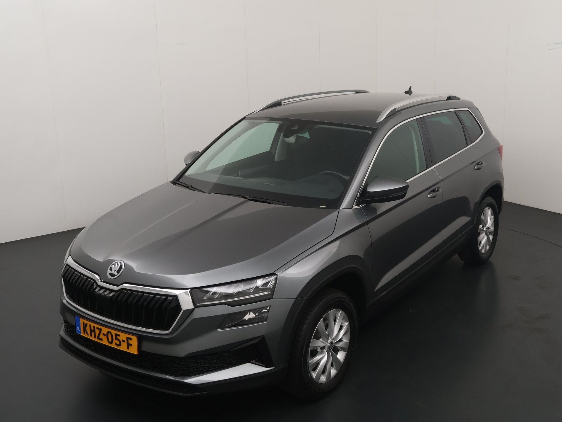 Skoda Karoq 1.5 TSI 150 pk Business Edition | Trekhaak | Cam, Voorwielaandrijving, 12 maanden, 4 cilinders, Karoq