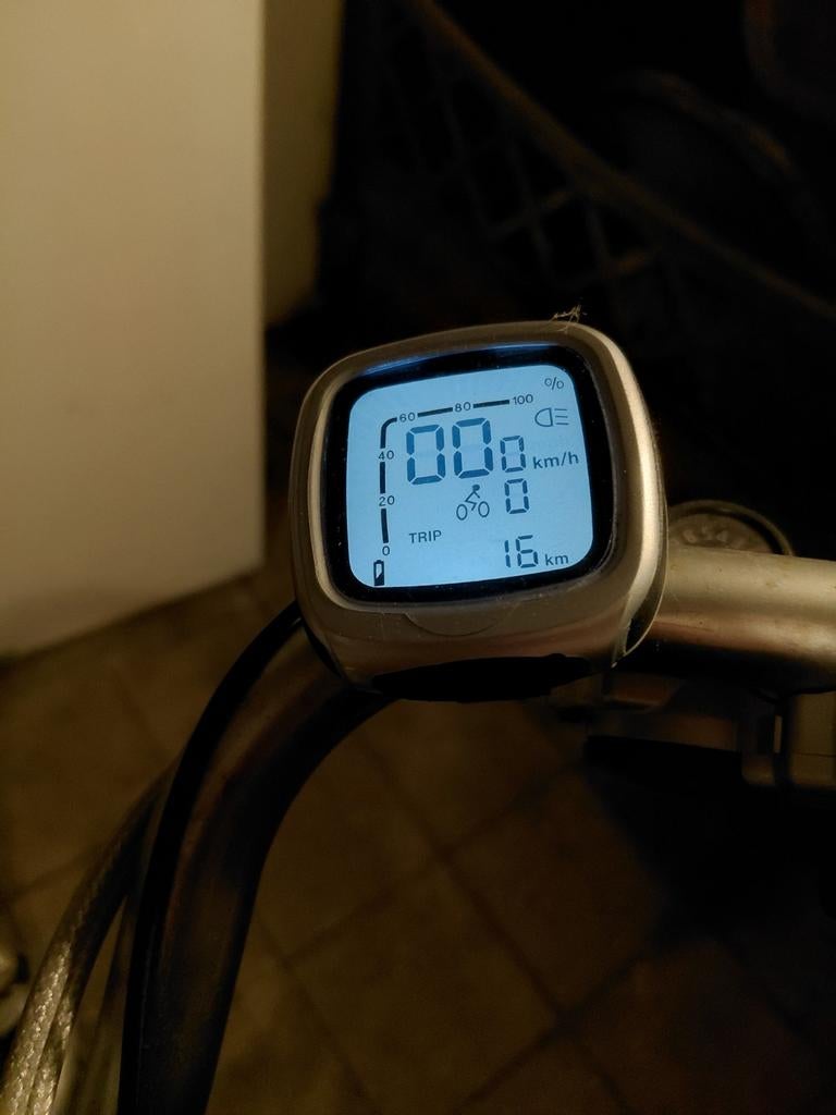 Goed rijdende Sparta elektrische fiets ( klein defect), Ophalen of Verzenden, Gebruikt, Minder dan 30 km per accu, Sparta