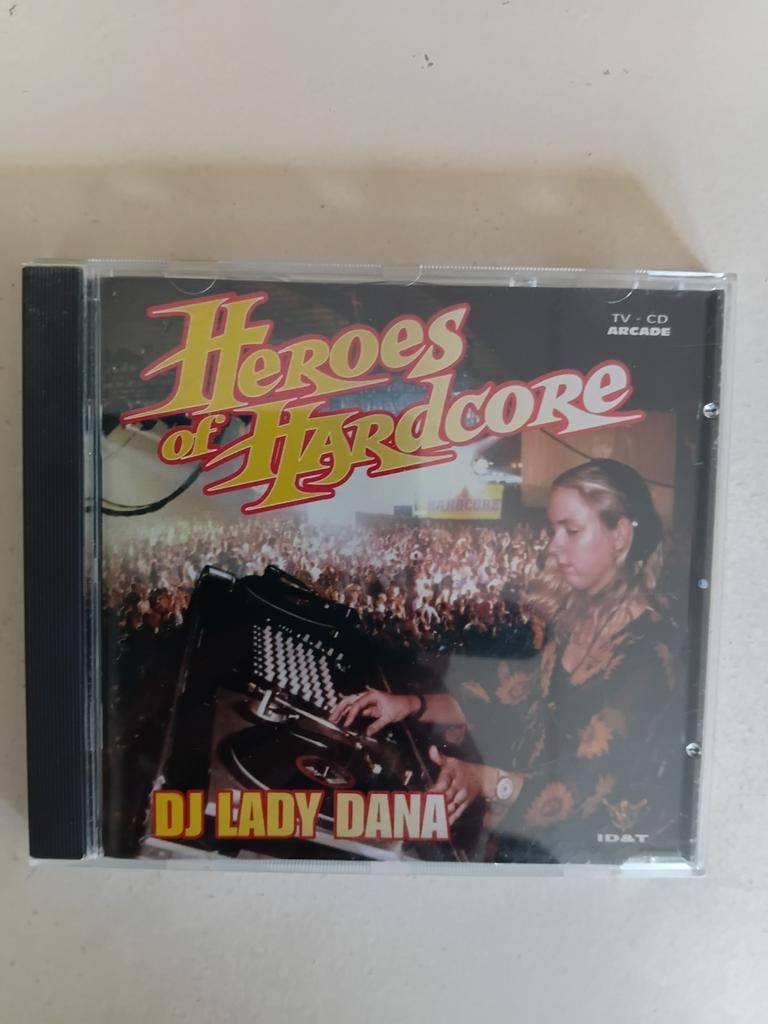 Lady Dana Heroes of Hardcore cd, Cd's en Dvd's, Cd's | Dance en House, Ophalen of Verzenden, Gebruikt