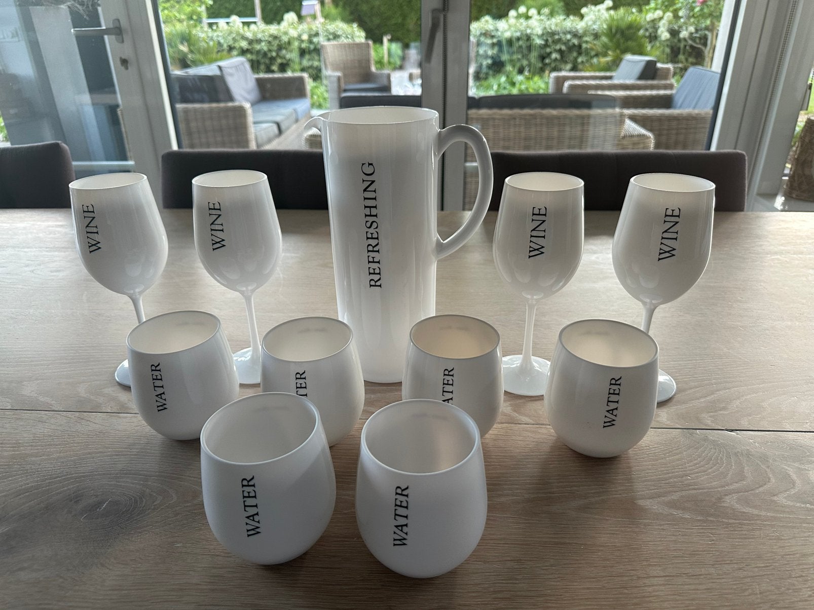 Riviera maison plastic servies set. Compleet, Ophalen of Verzenden, Zo goed als nieuw, Overige stijlen, Bord(en)