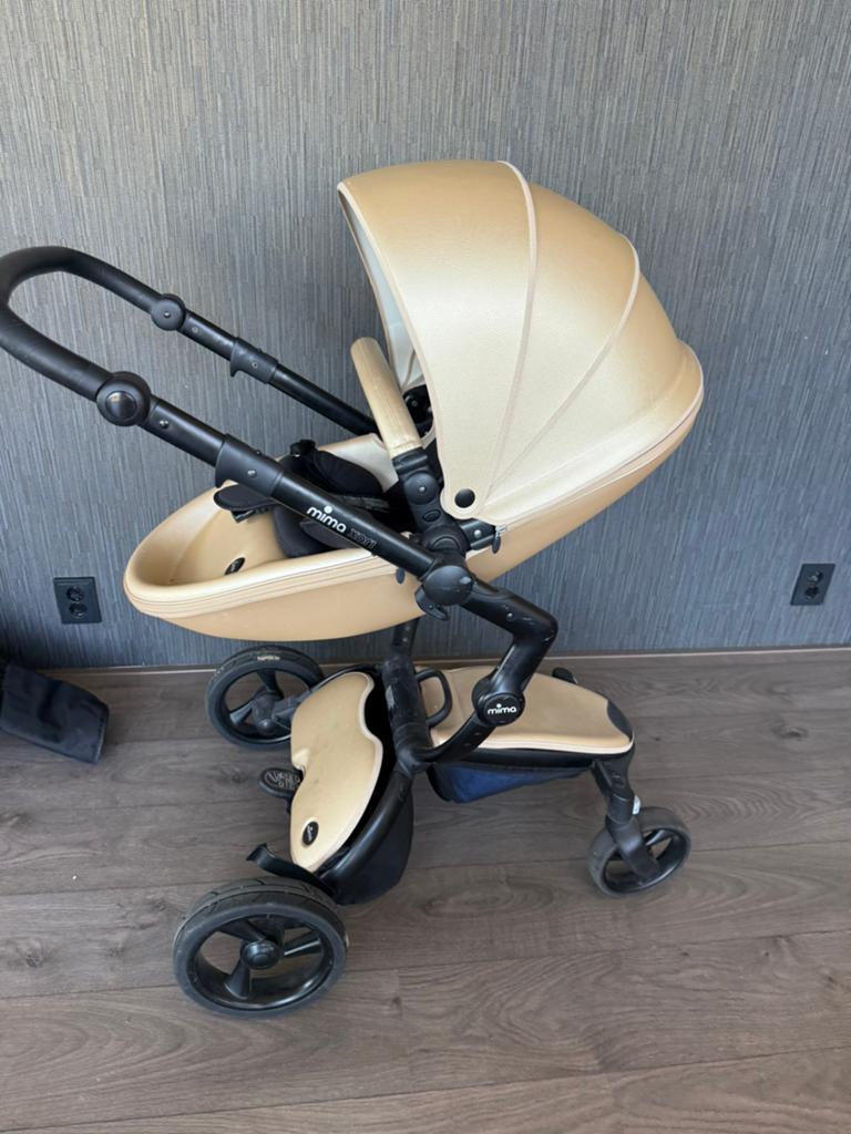Actie!! hele lage prijs! Mima kinderwagen in champagne kleur, Kinderen en Baby's, Kinderwagens en Combinaties, Ophalen of Verzenden