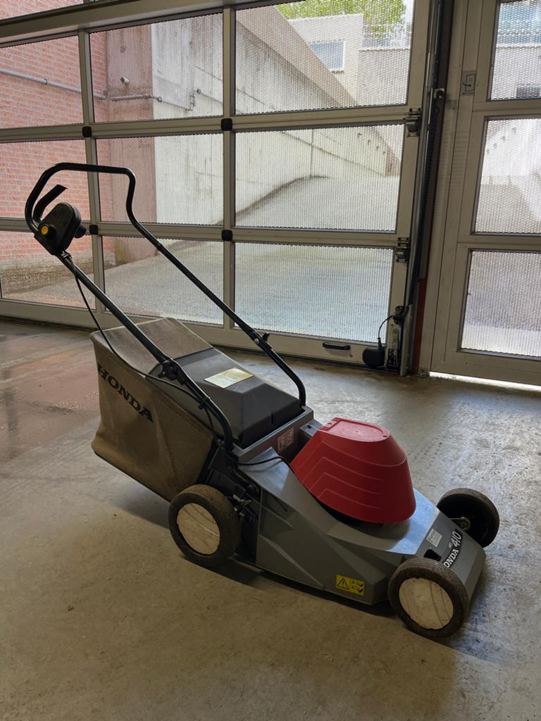 Honda elektrische grasmaaier 410, Ophalen, Gebruikt
