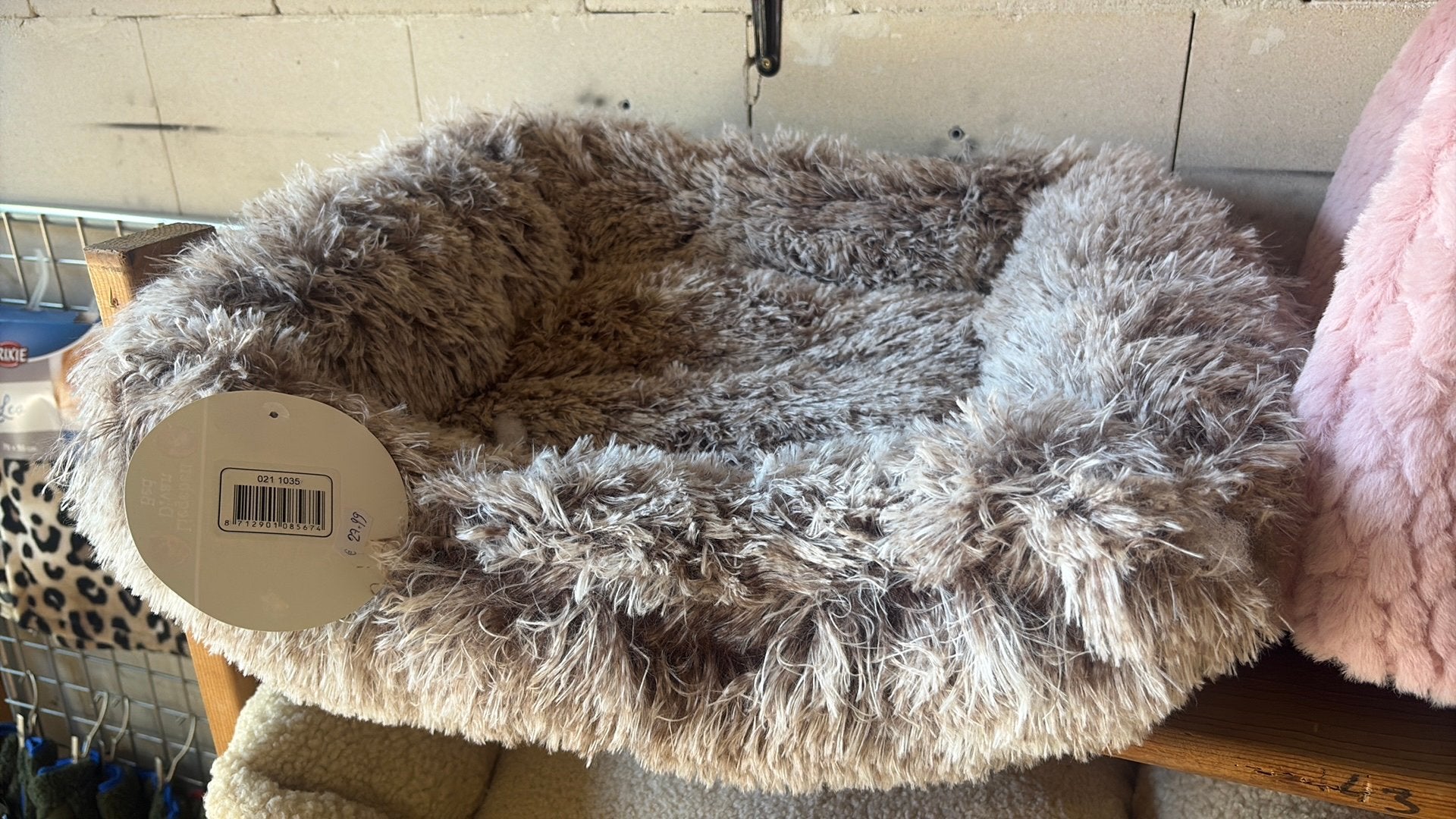 Klein fluffy mandje, Ophalen of Verzenden, Nieuw, Pluche