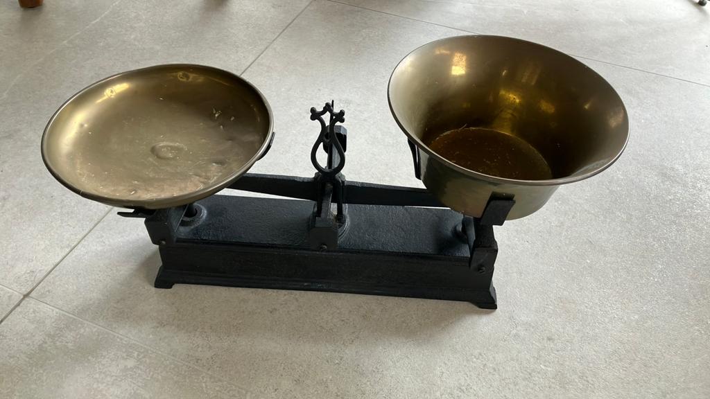 Te koop weegschaal balans, Ophalen