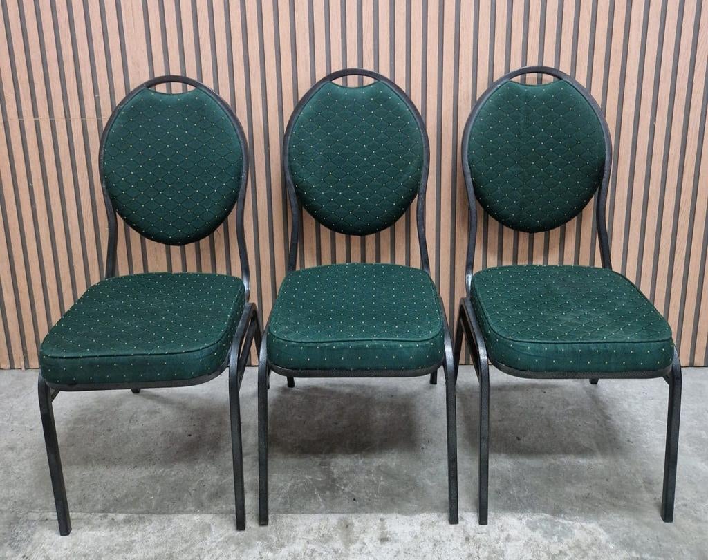 Mix 29 x stackchairs horeca kantine zaal stoelen gebruikt, Huis en Inrichting, Stoelen, Ophalen of Verzenden, Zo goed als nieuw