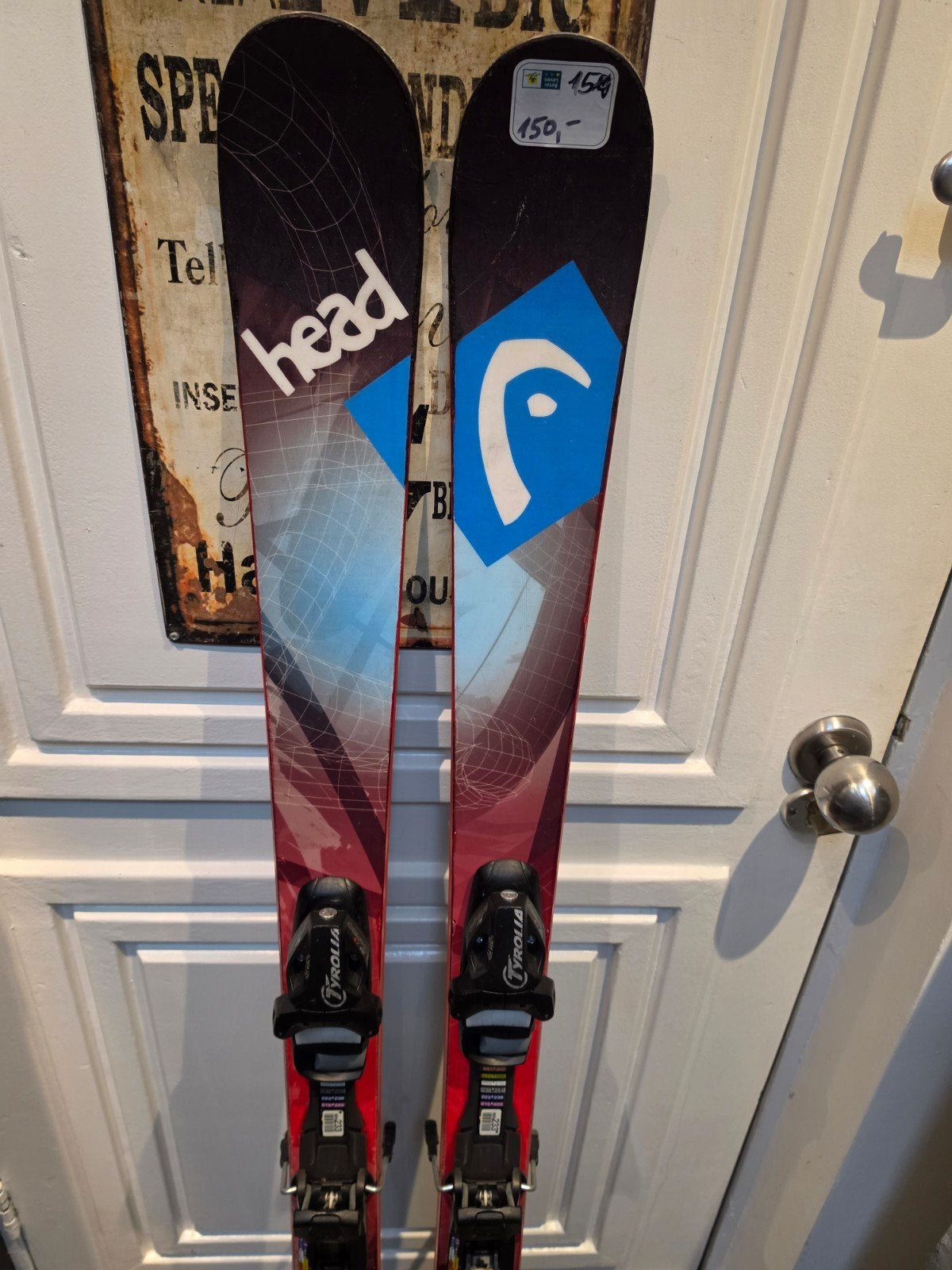 151cm HEAD TWINTIPS FREESTYLE SKIS CADDY