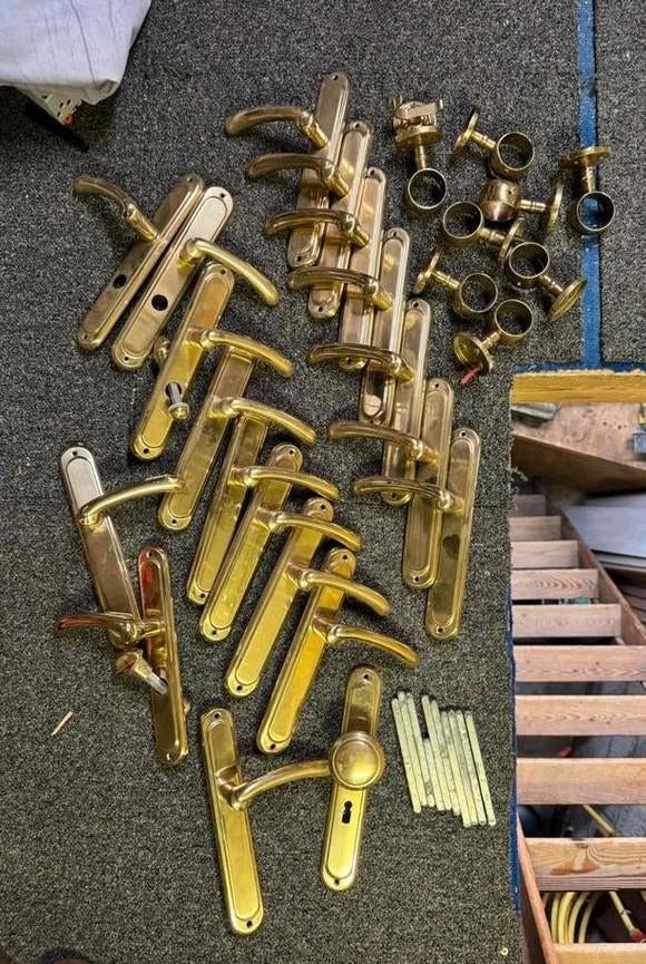 Messing deurbeslag set – klinken, knoppen & onderdelen – FBA, Antiek en Kunst, Ophalen