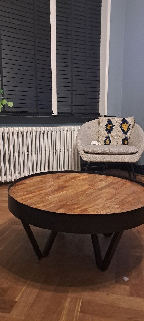 Salon tafel van karwei, Ophalen, Gebruikt, Rond, 50 tot 100 cm