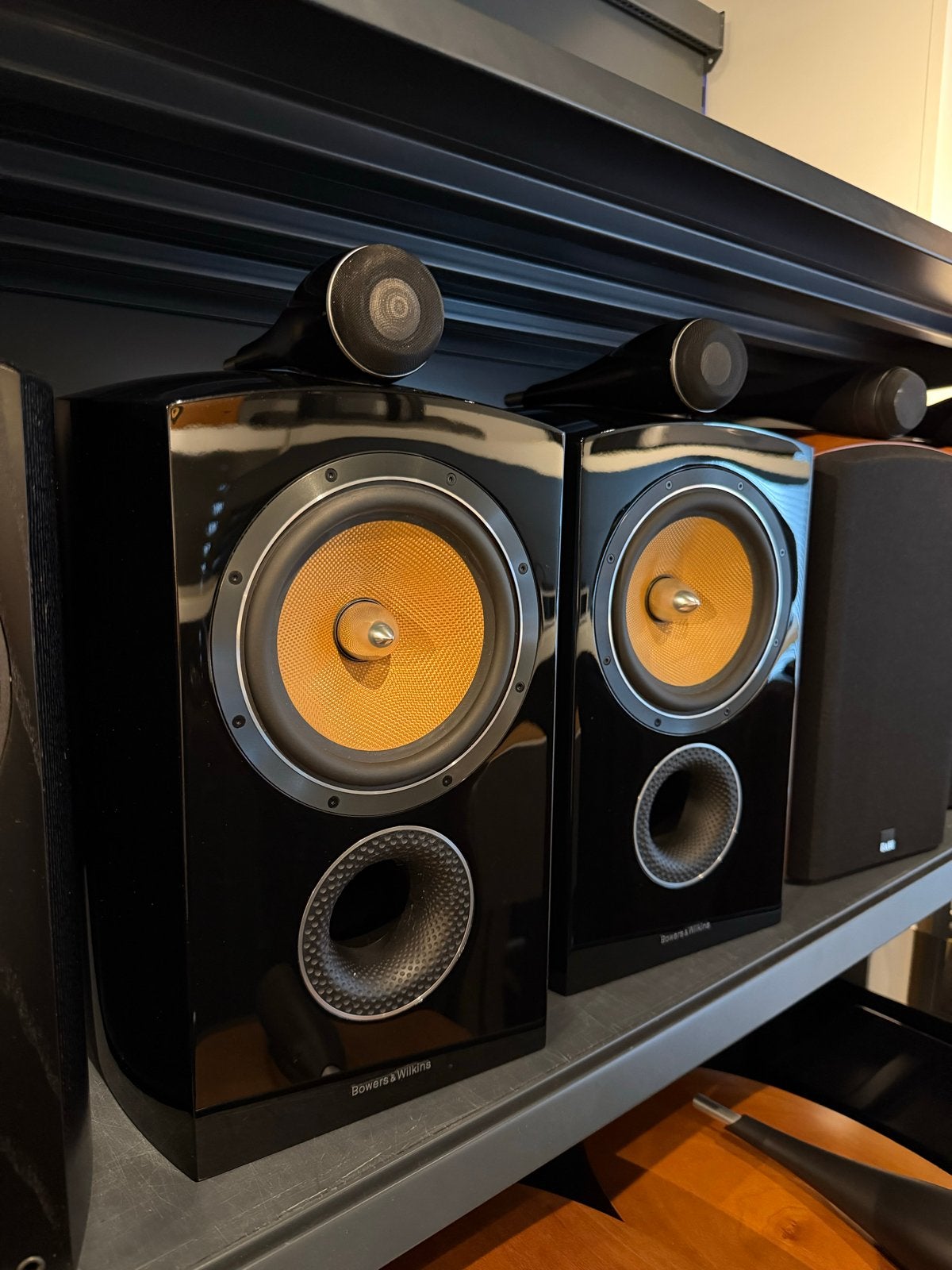 B&W 805 D2 Diamond Gloss Black Luidsprekers, Basreflex, 120 tot 150 watt, Ophalen of Verzenden, Zo goed als nieuw