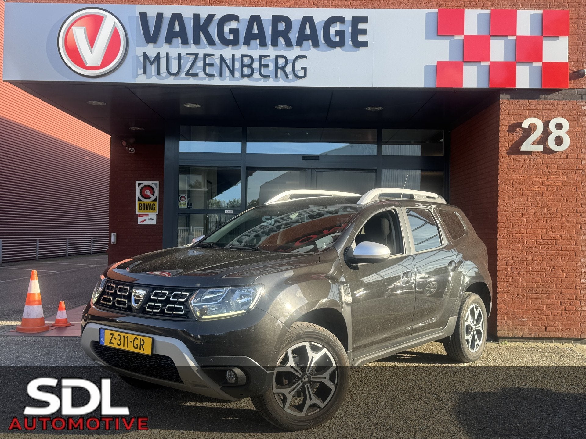 Dacia Duster 1.6 SCe Prestige // 360° CAMERA // NAVI // CLI, Auto's, Voorwielaandrijving, Dealer onderhouden, Stof, 4 cilinders