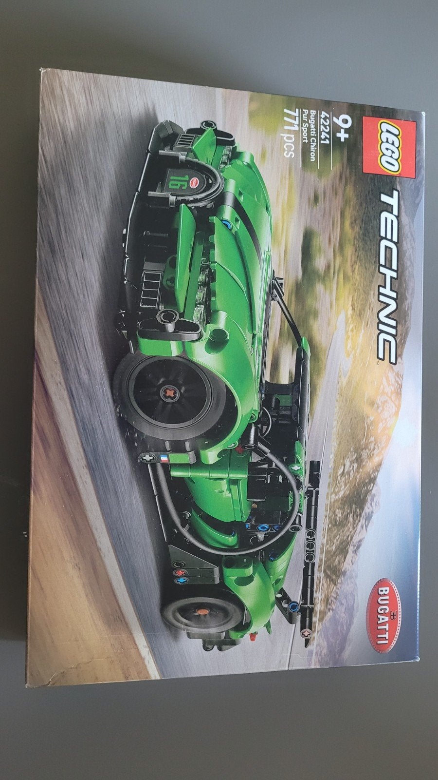 LEGO Technic 42141 Bugatti Chiron Sport - Nieuw in doos, Ophalen of Verzenden, Nieuw, Overige merken