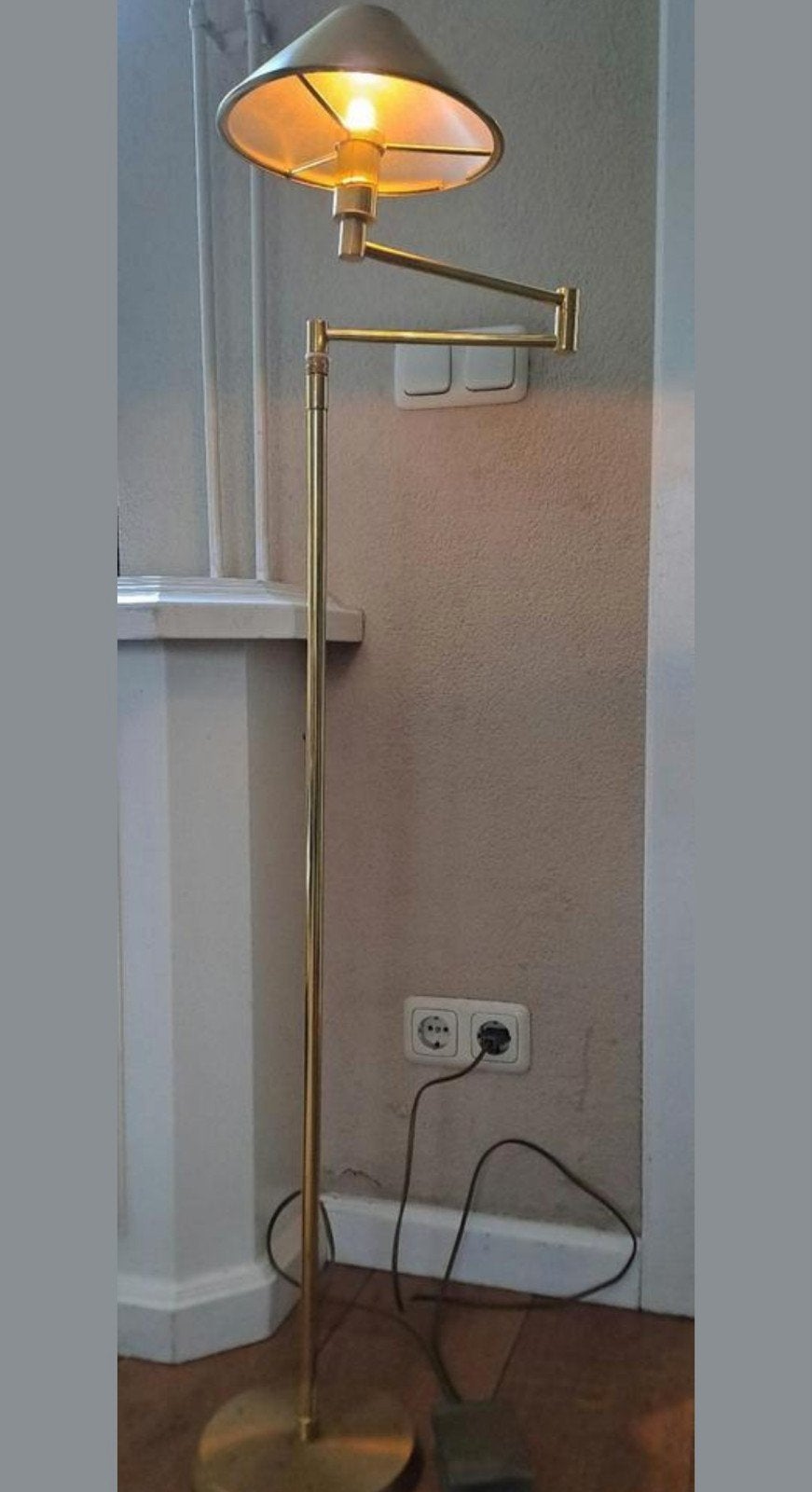 Staande schemerlamp vloerlamp met dimmer.
Koperen lamp, Ophalen, Gebruikt, Metaal, 150 tot 200 cm