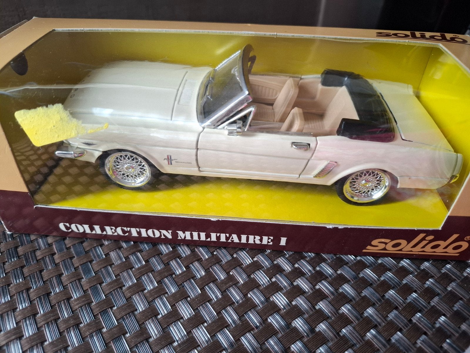 Solido Collection Ford Mustang 1965Militaire I - Modelauto, Ophalen of Verzenden, Zo goed als nieuw, Overige typen