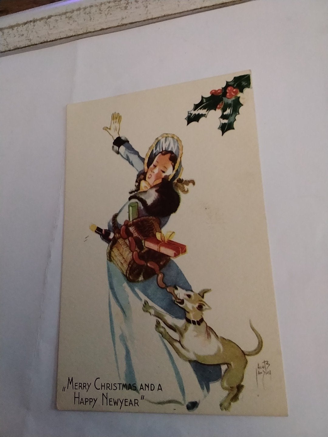 Vintage Kerstkaart: Vrouw, Hond en Kerstcadeaus, Ophalen of Verzenden
