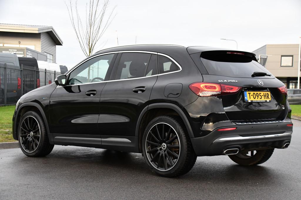 Mercedes-Benz GLA 250 e AMG Line Adaptieve Cruise, Virtual,, Stof, Euro 6, Zwart, Bedrijf