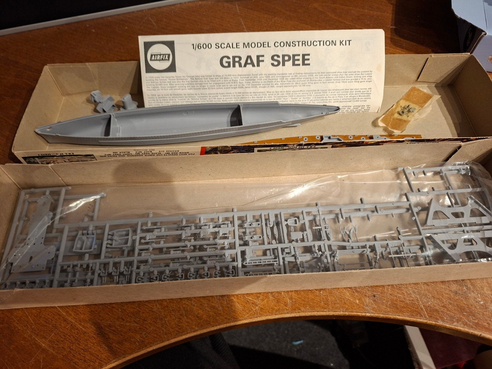 Airfix Graf Spee 1/600 Modelbouwschip - Gedeeltelijk Gebouwd, Verzenden, Gebruikt, 1:200 of kleiner, Airfix