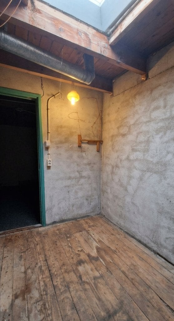 Private attic with sunlight in Bos en lommer, Ophalen, Nieuw