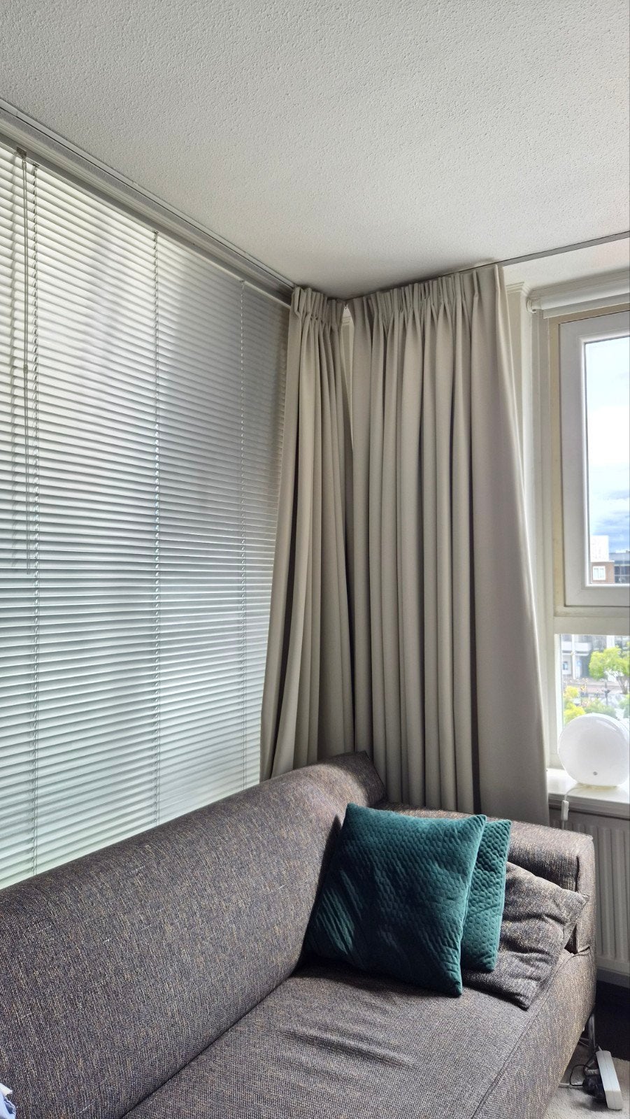 Verduisterende gordijnen kleur Naturel Hema 5.52m 3 delen, Overige merken, Grijs, Ophalen of Verzenden, 250 cm