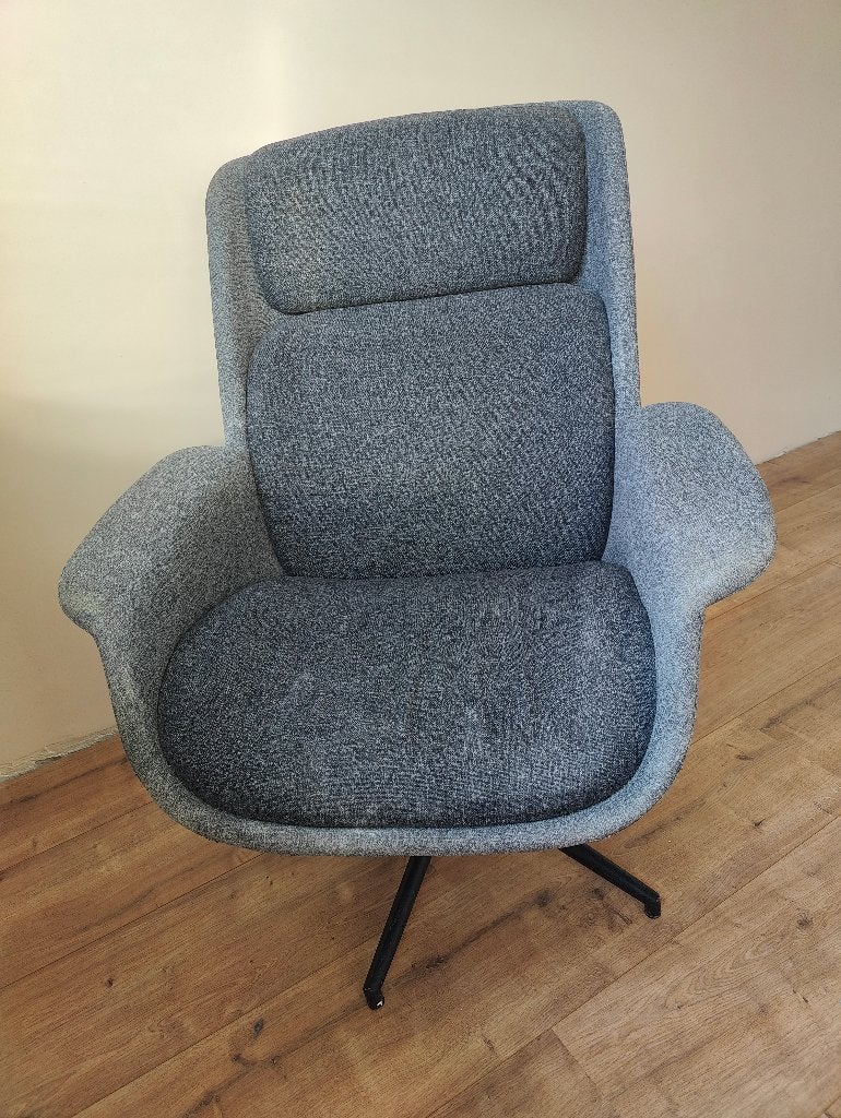 Comfortabele grijze fauteuil, Huis en Inrichting, Ophalen, Modern, Comfortabel, Gebruikt, Metaal