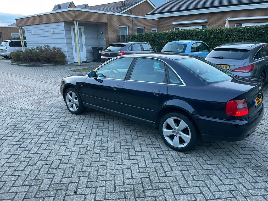 Audi A4 1.6 74KW AUT Advance Youngtimer nwe Apk, foto 5