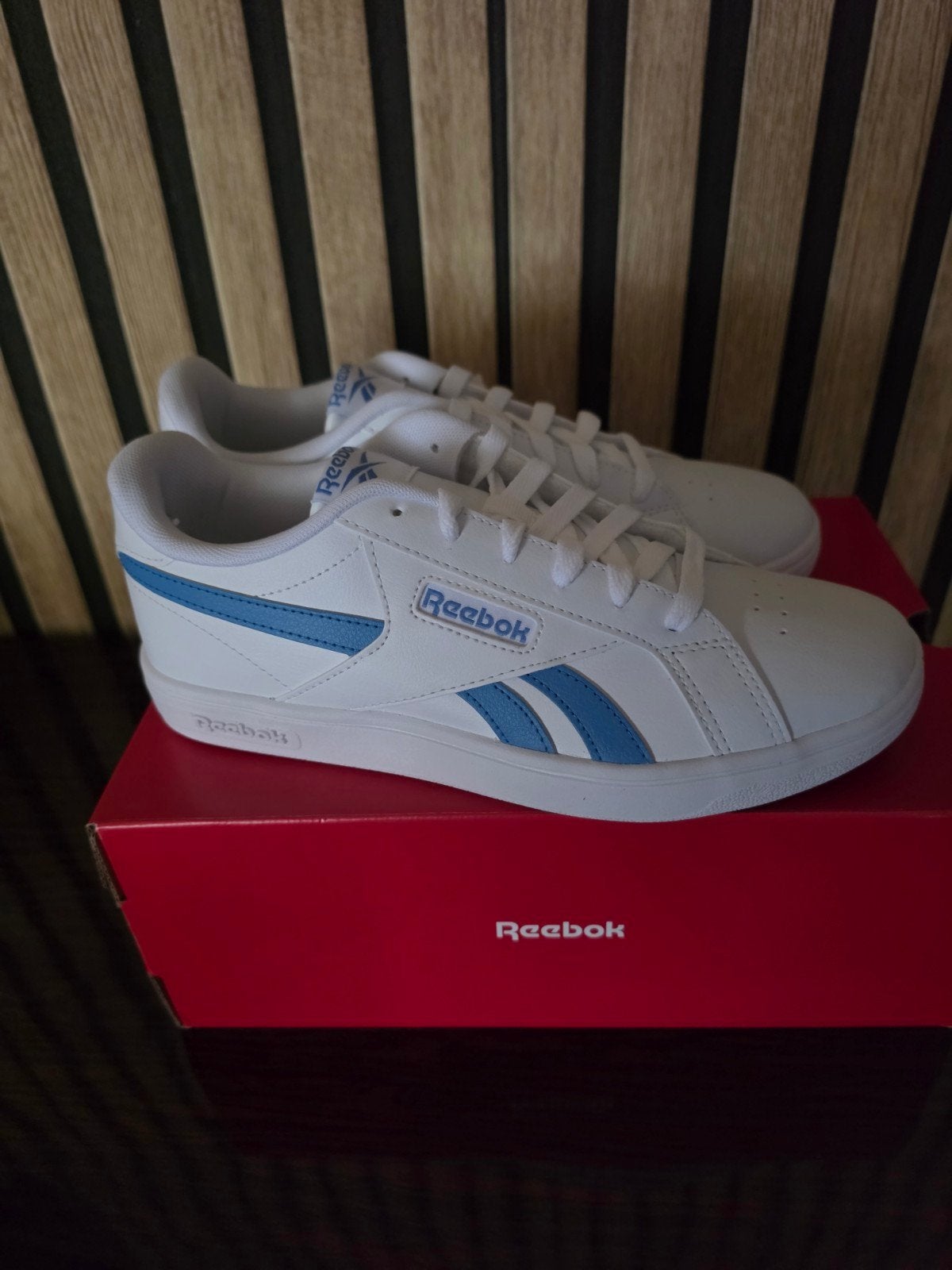 reebok  retro court, Kleding | Dames, Wit, Nieuw, Ophalen of Verzenden, Sneakers of Gympen