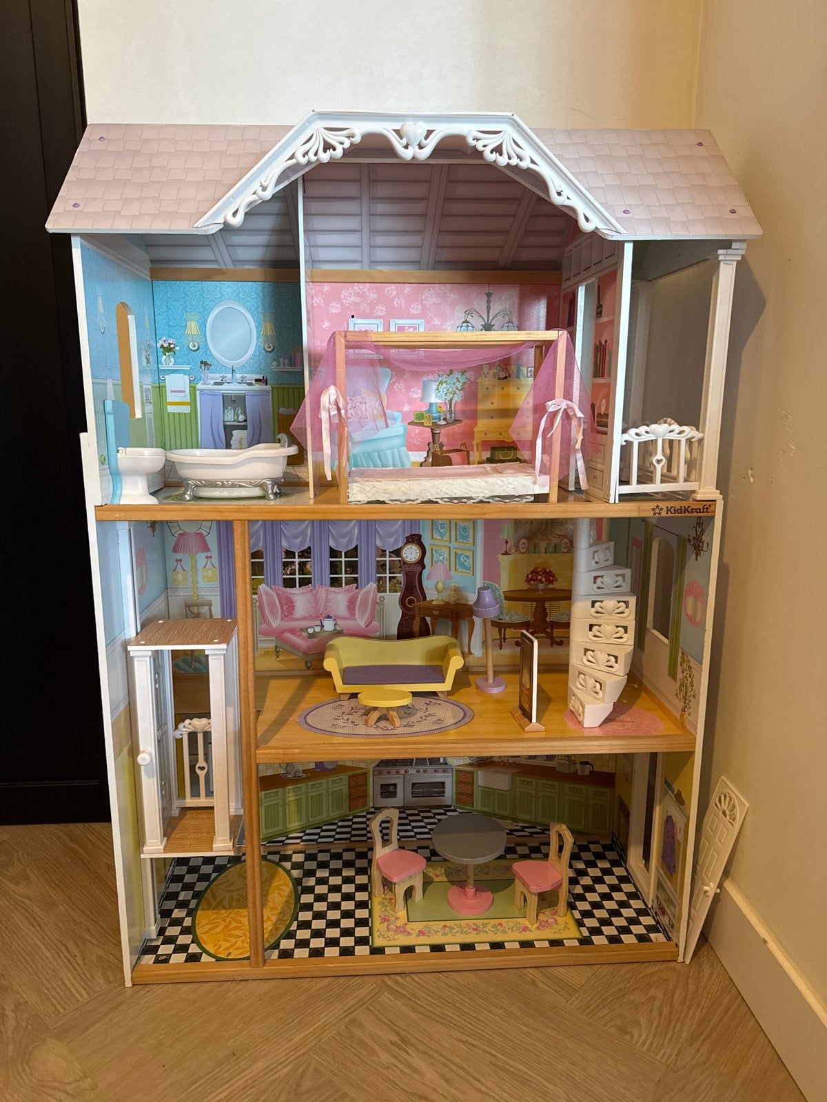 Groot KidKraft Kaylee Houten Poppenhuis met Meubels, Ophalen of Verzenden, Gebruikt, Poppenhuis