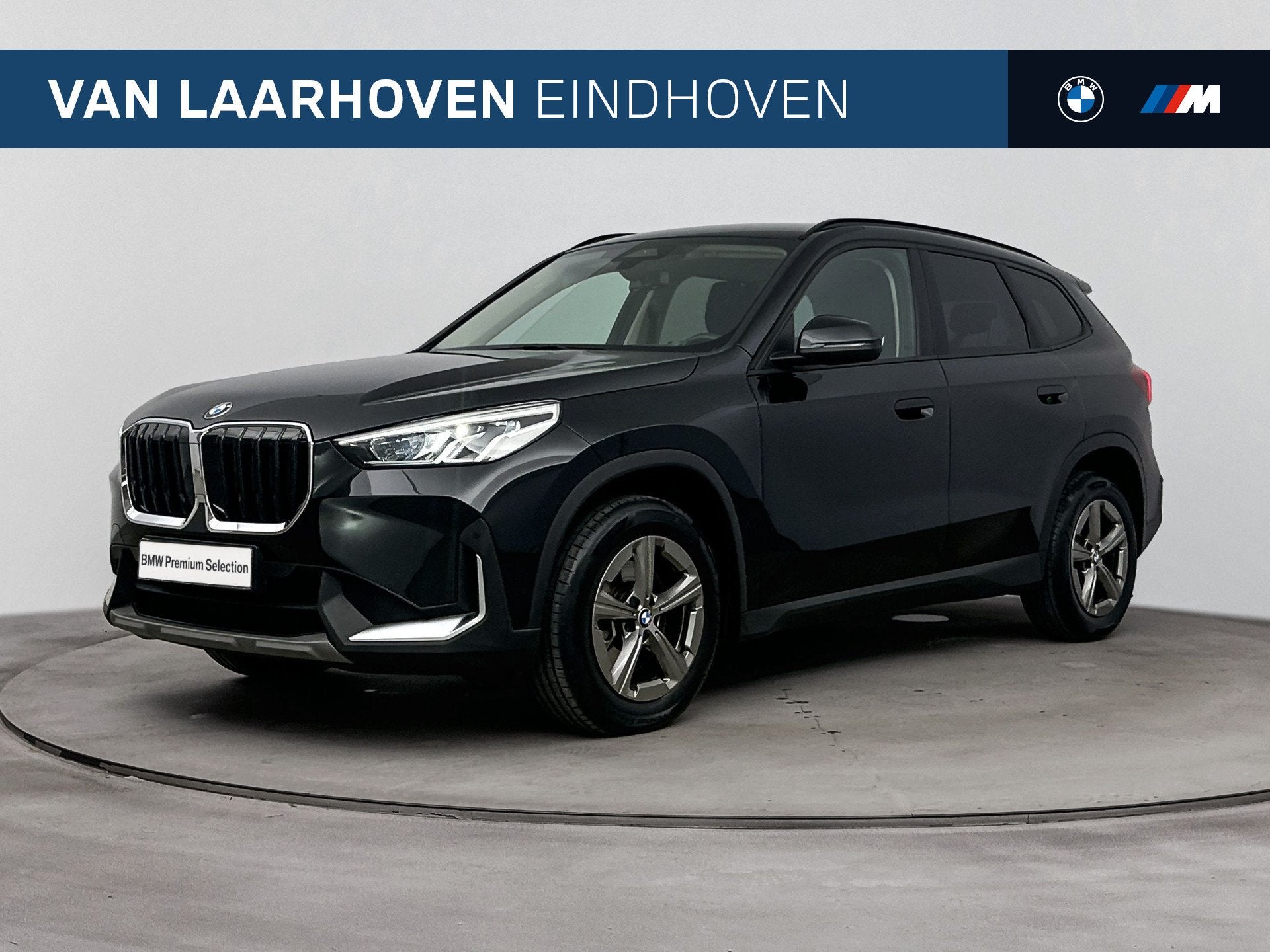 BMW X1 sDrive20i Automaat / Trekhaak / Sportstoelen / Achter, Auto's, Dealer onderhouden, Euro 6, 156 pk, Met garantie (alle)