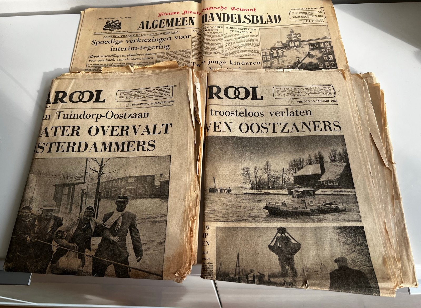 Collectors Item Parool 14-15 Jan. en Handelsblad 12 Jan.1960, Ophalen of Verzenden, 1940 tot 1960, Nederland, Krant