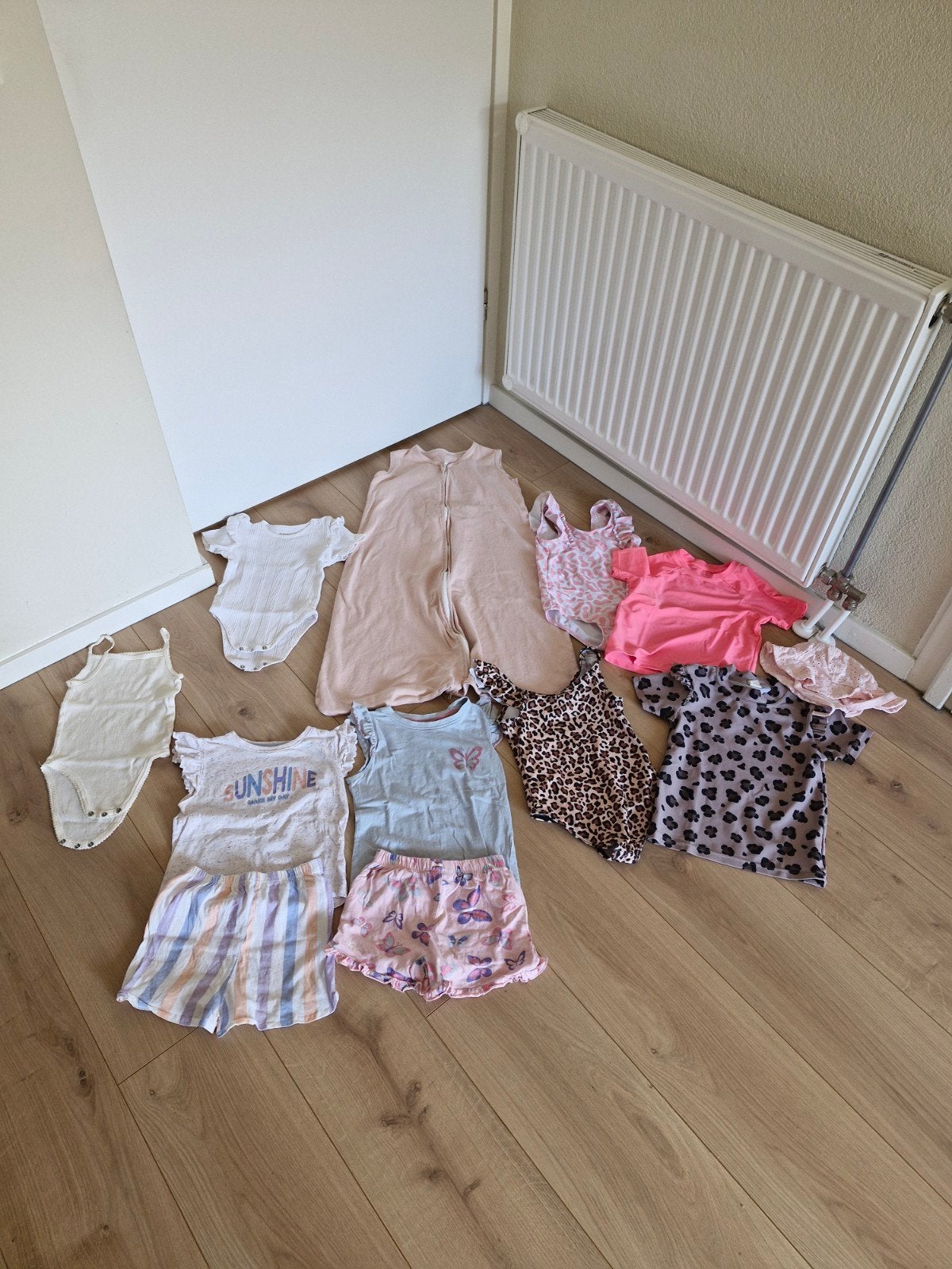 Zomerkleding pakket maat 98, Ophalen of Verzenden, Zo goed als nieuw, Meisje, Nacht- of Onderkleding