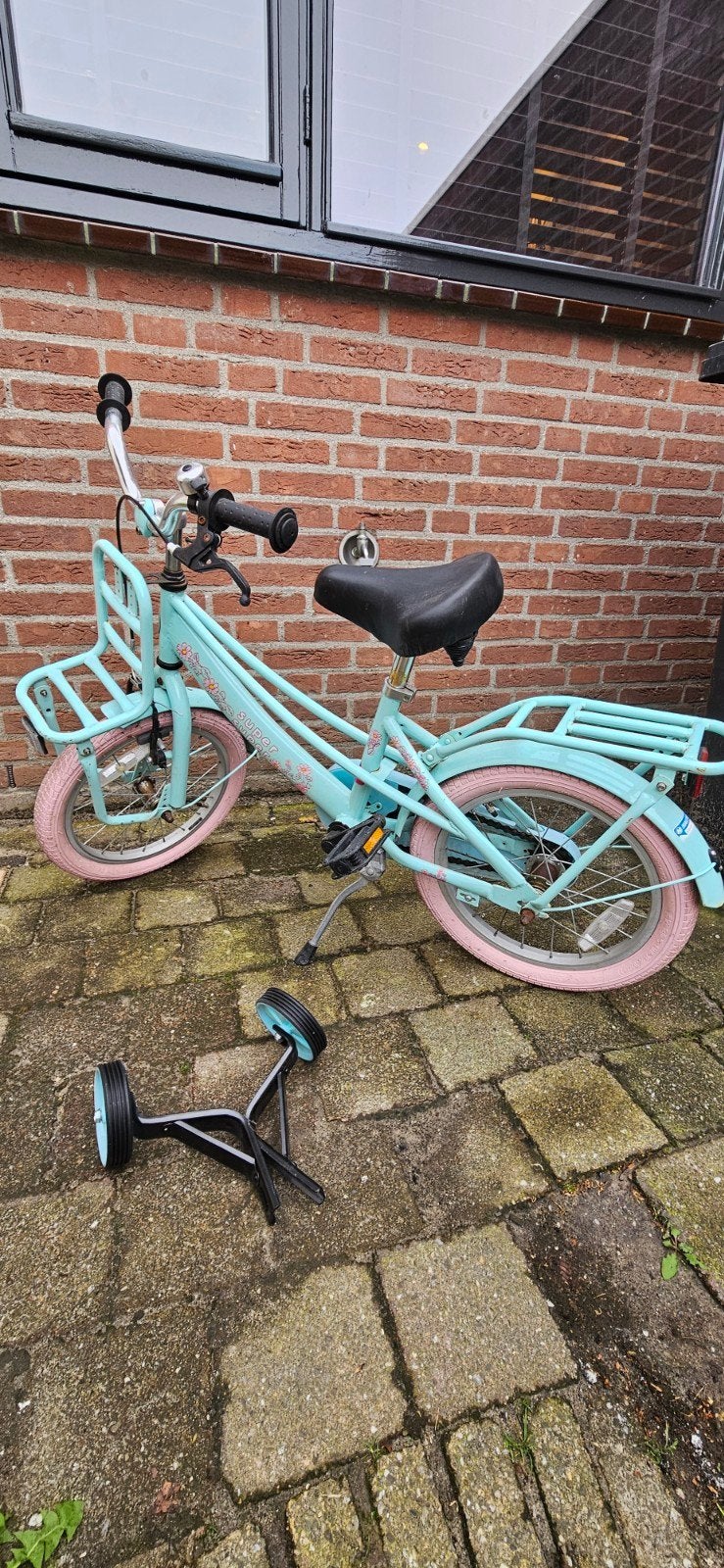 meisjes fiets 16 inch met nieuwe zijwieltjes, Ophalen, Gebruikt, 16 inch