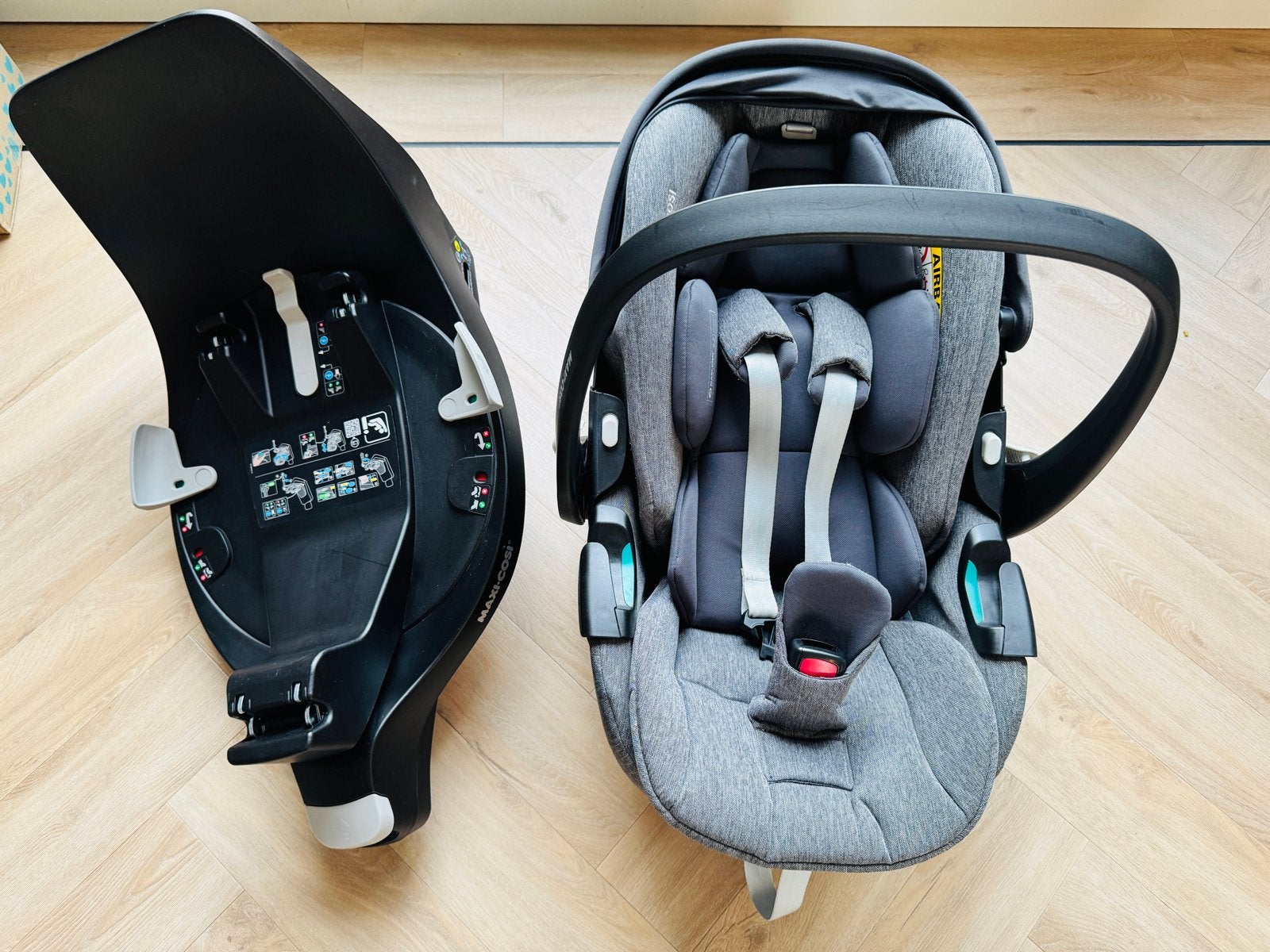 Maxi-Cosi Pebble 360 Pro + FamilyFix 360 Pro Base, Zo goed als nieuw, Isofix, 0 t/m 13 kg, Maxi-Cosi