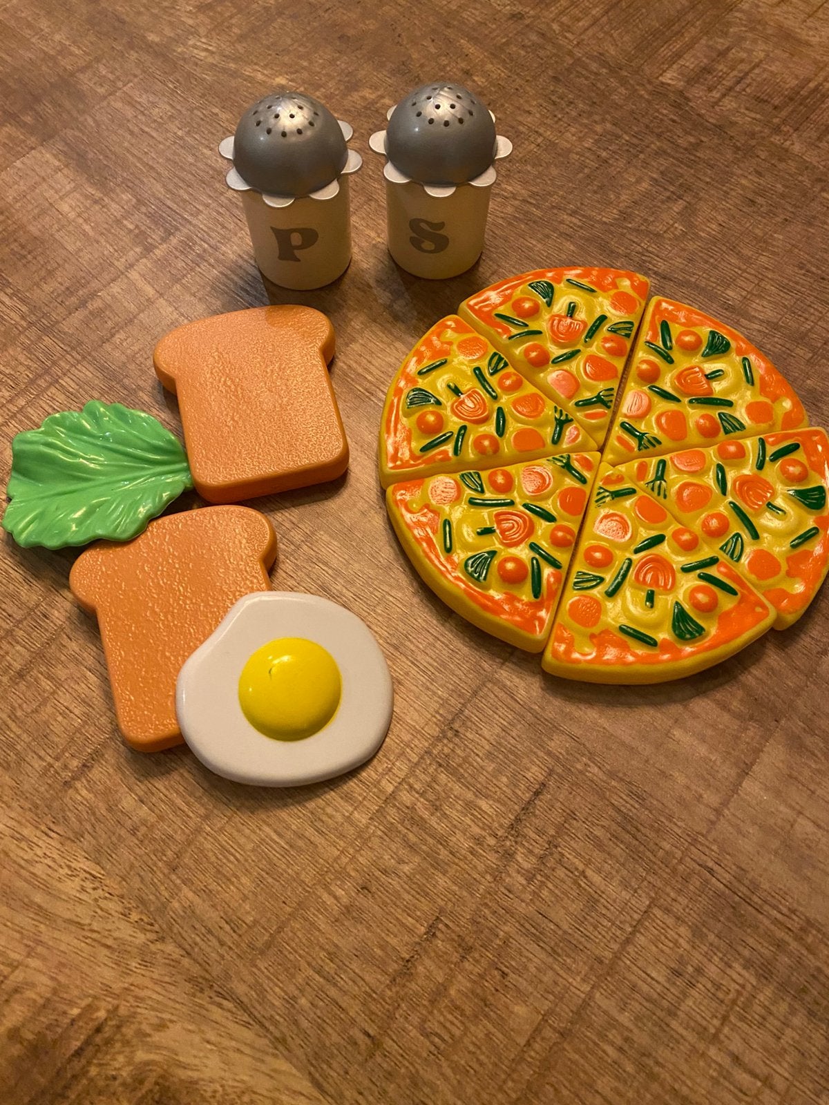 Eten voor een speelkeukentje pizza brood zout peper sla ei, Ophalen of Verzenden, Zo goed als nieuw, Kunststof