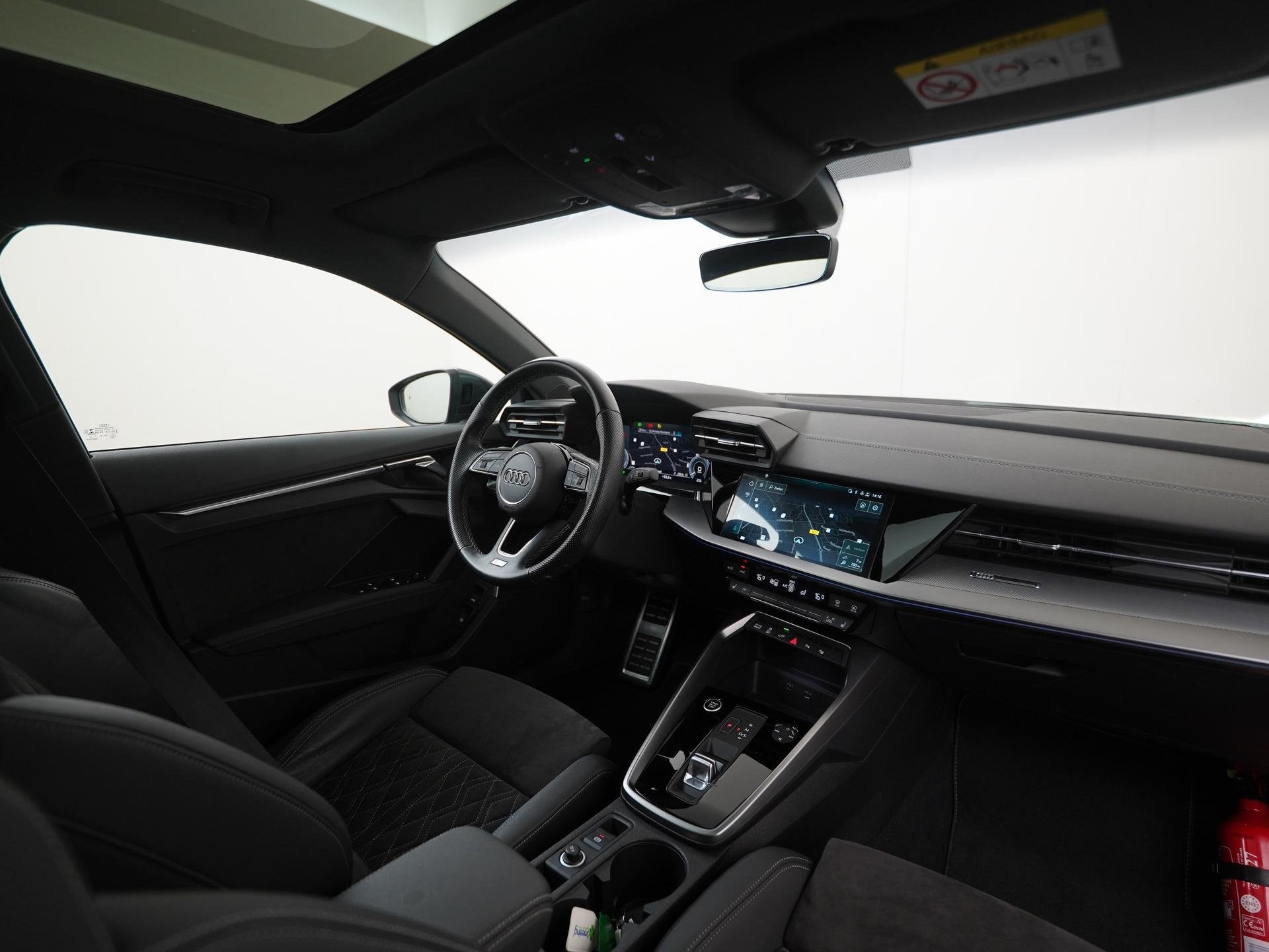 Audi A3 Sportback 40 TFSIe S Line | Panoramadak | Leder/Alca, Auto's, Stof, Gebruikt, 4 cilinders, Plug-in hybride