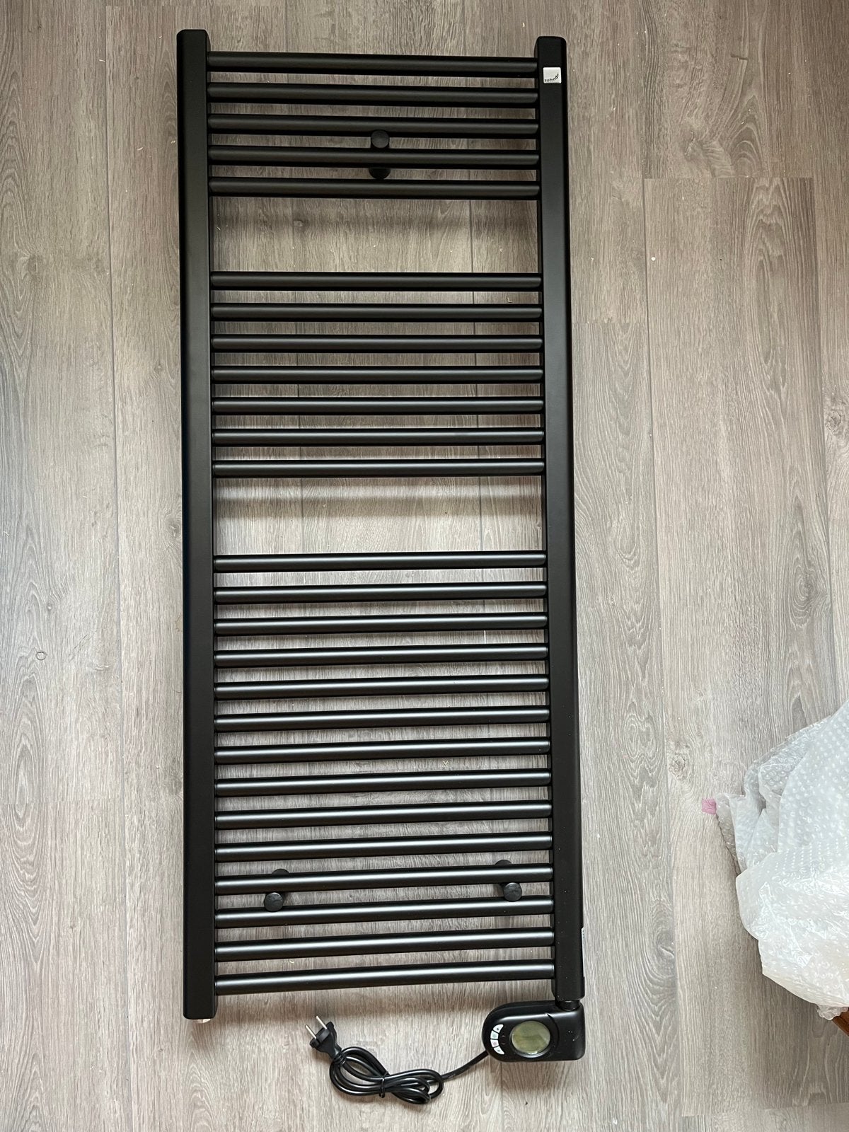 Zehnder elektrische badkamer radiator, Ophalen, 500 tot 800 watt, Radiator, Nieuw