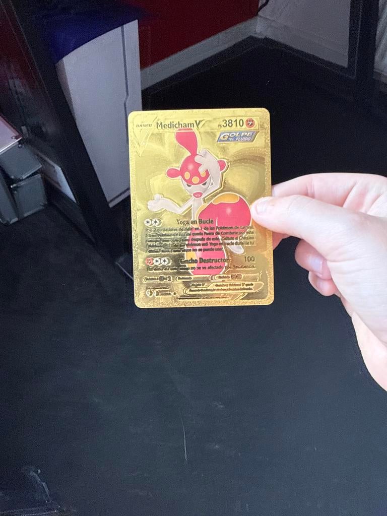 Medicham V Gouden Pokemon Kaart - Zeldzaam, Ophalen, Zo goed als nieuw, Losse kaart, Foil