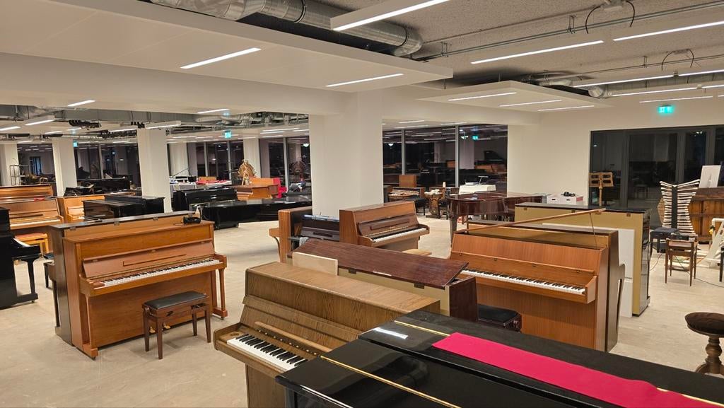 Gezocht woon/werk/winkelpand voor pianobedrijf, Koop