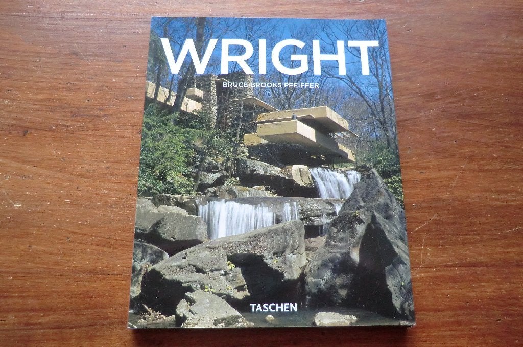 boek - Frank Lloyd Wright - 1867-1959 -Bruce Brooks Pfeiffer, Ophalen of Verzenden, Zo goed als nieuw, Architecten