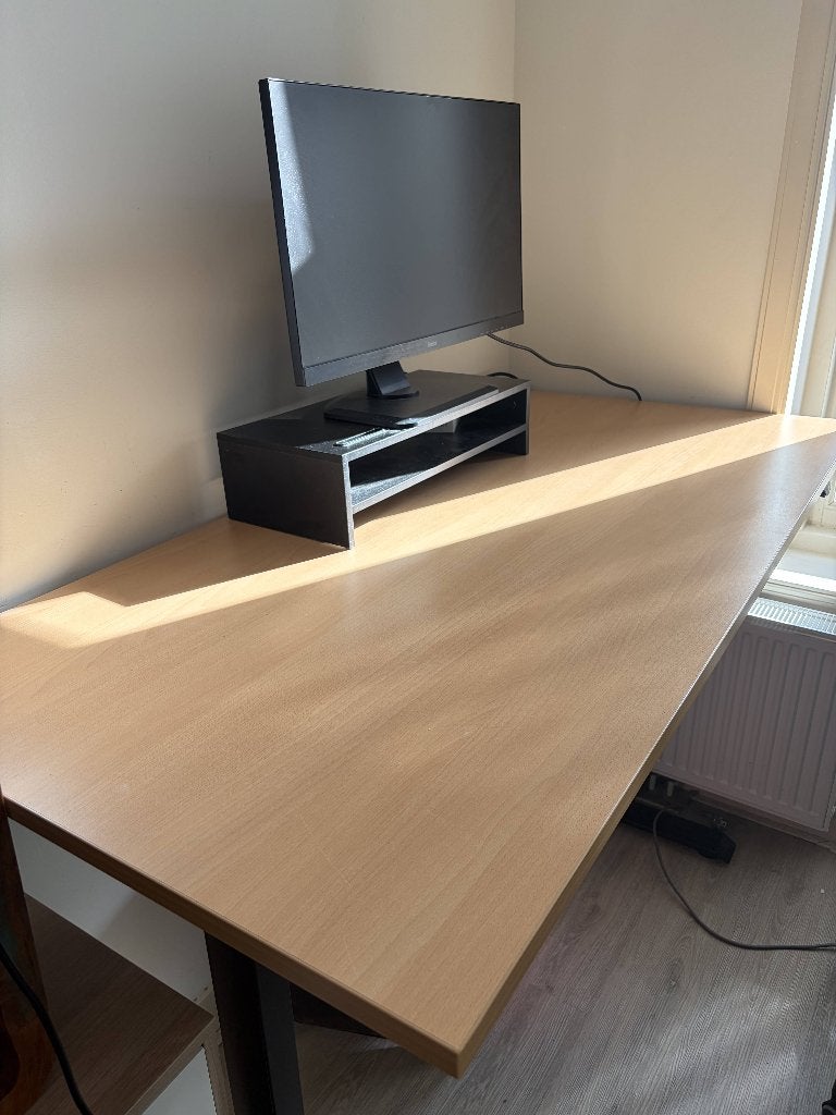 Elektrisch zit / sta bureau, Zit-sta bureau, Elektrisch, Ophalen of Verzenden, Zo goed als nieuw