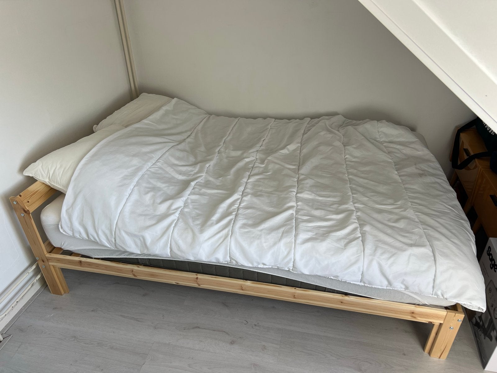 Bedframe met lattenbodem IKEA (140x200), Huis en Inrichting, Slaapkamer | Bedden, Ophalen, Gebruikt, Tweepersoons, 140 cm