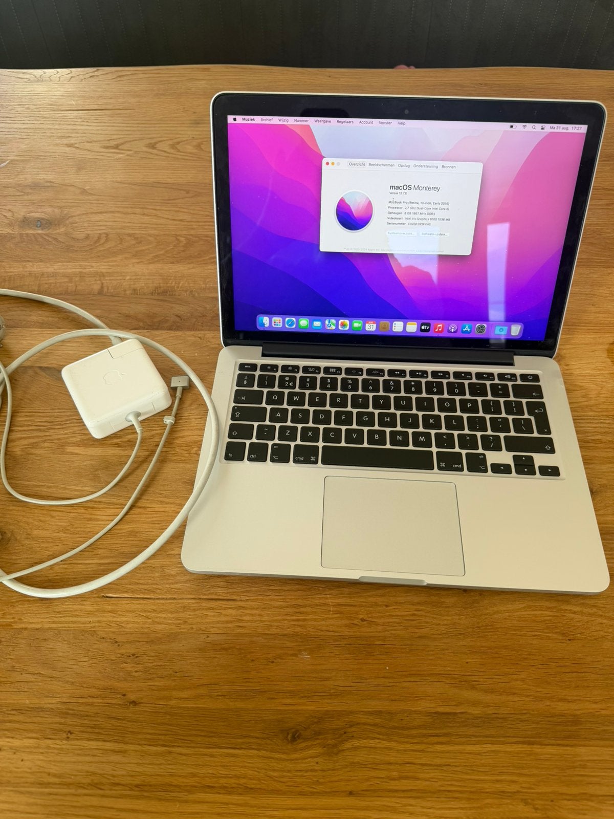 Macbook pro 13” 2015 , 250GB, 8GB Ram inc originele oplader, 2 tot 3 Ghz, 13 inch, Zo goed als nieuw, Ophalen