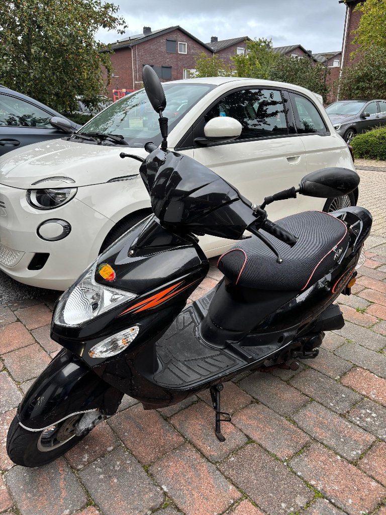 Yiying Light 50 scooter, Gebruikt, Benzine, Ophalen, Overige merken