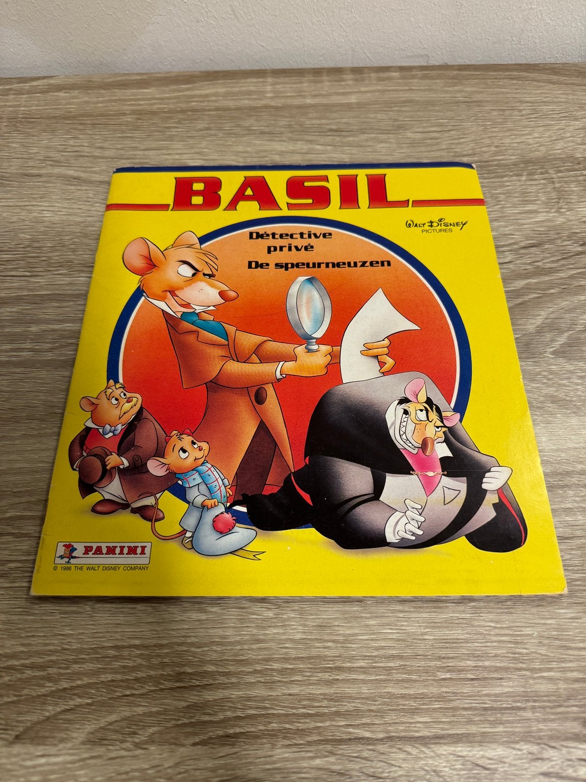 Panini Basil Sticker Album (1986), Ophalen of Verzenden, Gebruikt