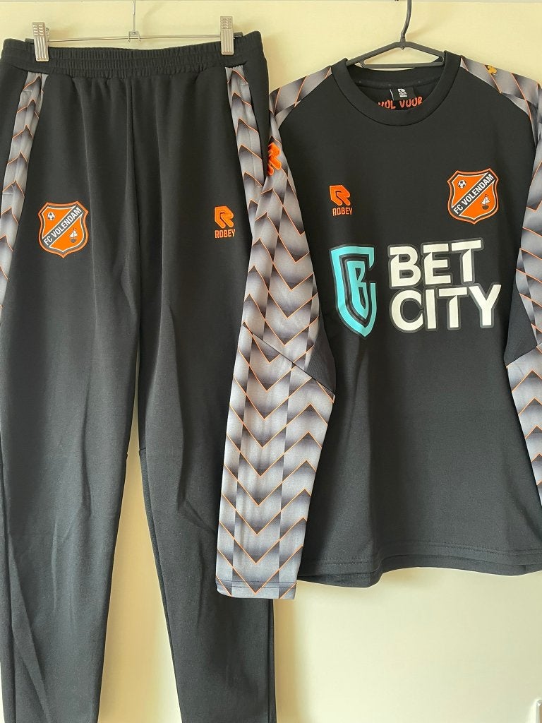 FC Volendam Robey Trainingspak Maat S, Verzenden, Zo goed als nieuw, Voetbal, Maat 46 (S) of kleiner