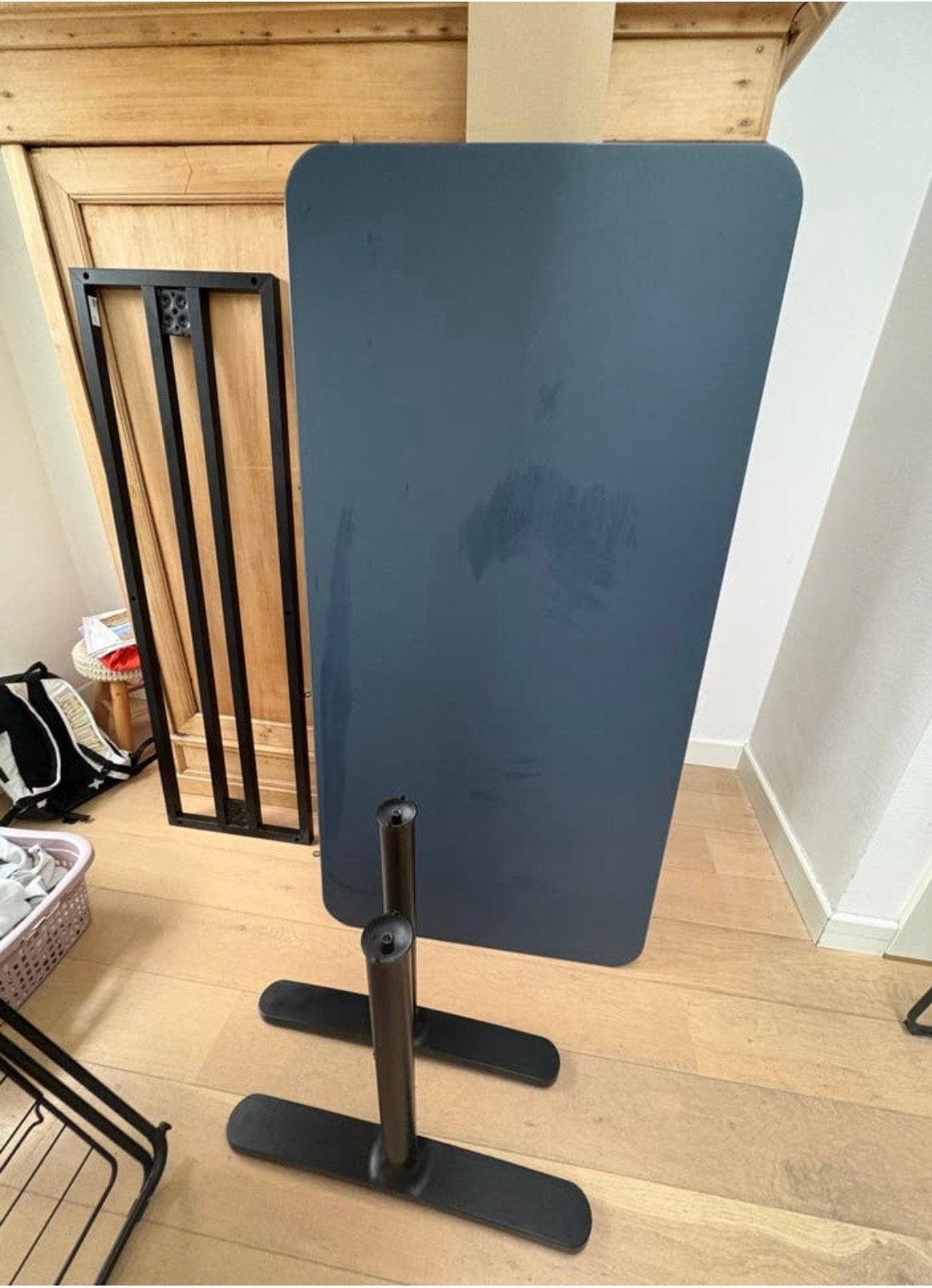 IKEA BEKANT bureau donkerblauw 80x160 cm, Huis en Inrichting, Bureaus, Ophalen, Overige typen, Spaanplaat of MDF, Zo goed als nieuw