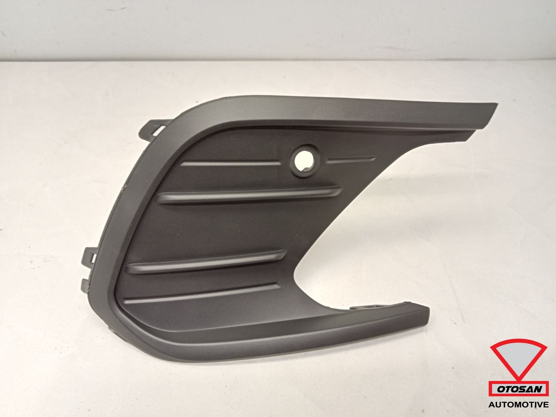 Polo 2g Facelift 2021+ Rechts bumper rooster mistlamp afdekk, Volkswagen, Volkswagen AG, Nieuw, Bumper