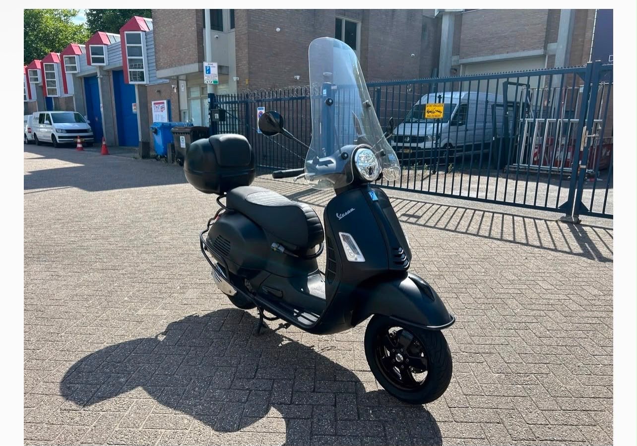 Vespa GTS Super 300cc - Sportieve en krachtige scooter, Ophalen, Overige modellen, Nieuw, Benzine